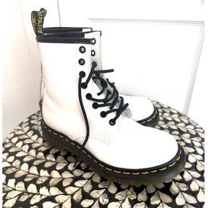 ✨ Dr. Martens White 1460 Smooth Leather Lace Up Boots - Size 6L/37 EU ✨